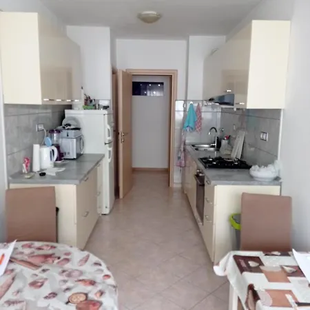 Quarto em Acomodações Particulares And Cozy Two Single Bed Split