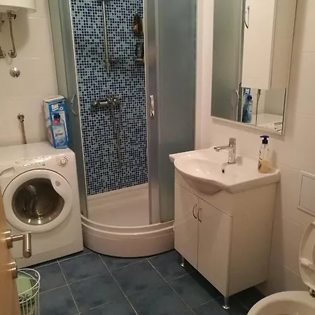Privatunterkunft And Cozy Two Single Bed Split