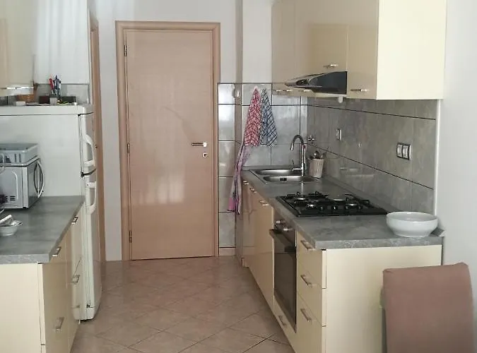 Homestay And Cozy Two Single Bed