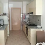 Проживание в семье And Cozy Two Single Bed