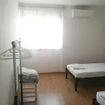 Проживание в семье And Cozy Two Single Bed *
