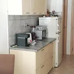 And Cozy Two Single Bed Сплит
