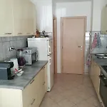 Проживание в семье And Cozy Two Single Bed Сплит
